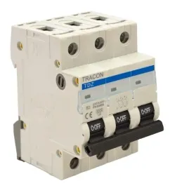 tracon-wylacznik-nadpradowy-3-polowy-charakterystyka-c-50a-6ka-tdz-3c-50