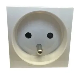 gniazdo-zasilajace-16a-250v-z-bolcem-uziemiajacym-45x45mm-biale-m-01-01