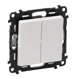 legrand-valena-life-lacznik-swiecznikowy-bialy-752105