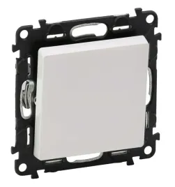 legrand-valena-life-lacznik-schodowy-bialy-752106