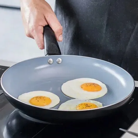 patelnia-ceramiczna-30-cm-eco-masterclass-rodzaj-tradycyjna