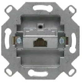 berker-gniazdo-ekranowane-uae-8-biegunowe-455401