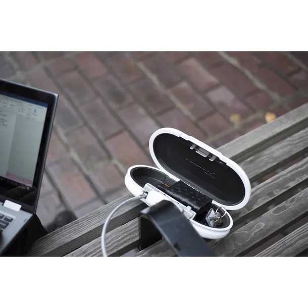 master-lock-portable-personal-safe-5900eurdwht