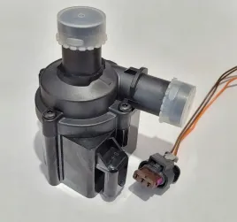 pompa-webasto-ogrzewania-postojowego-cyrkulacyjna-z-wtyczka