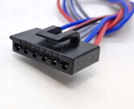 wtyczka-lampy-mercedes-6pin-sprinter-vaneo-b901-b904-b903-w414-kostka