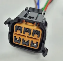 wtyczka-lampy-hyundai-kia-elantra-optima-ceed-6pin-ix35-halogenu-drl-i30
