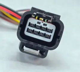 wtyczka-instalacji-8pin-lampy-tyl-toyota-nissan-honda-mazda