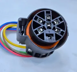 wtyczka-przyczepy-haka-ford-gm-gmc-sierra-dodge-uscar-cadilac-7pin