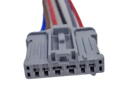 wtyczka-lampy-tyl-peugeot-citroen-206-207-307-308-508-c2-c5-c3-xr-elysee
