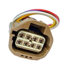 wtyczka-lampy-yazaki-przeciwmgielnej-8pin-ford-mazda