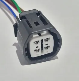 wtyczka-wiazka-regulatora-napiecia-alternatora-d4d-toyota-4pin-honda-acura