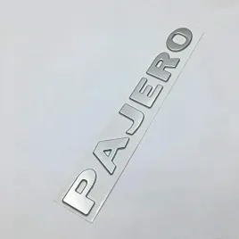 emblemat-napis-pajero-chromowany-maske-tylna-klape