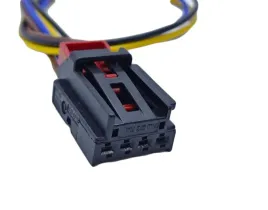 wtyczka-lampy-tyl-4pin-volkswagen-seat-skoda-golf-audi-passat-tiguan
