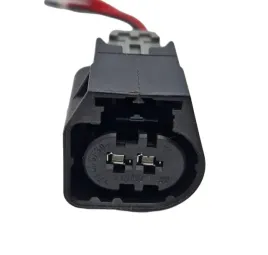 wtyczka-klaksonu-mercedes-czujnika-powietrza-temperatury-2pin-03a736434