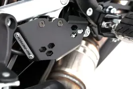 sw-motech-oslona-pompy-hamulcowej-ktm-1190-adv
