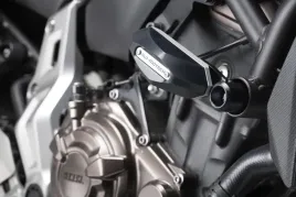sw-motech-crashpady-yamaha-mt-07-14-