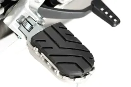 sw-motech-podnozki-ion-triumph-speed-triple