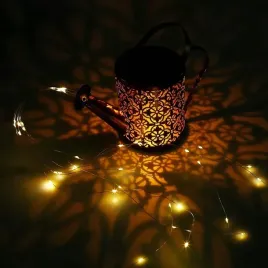 ogrodowa-lampa-solarna-dekoracyjna-konewka-led-wbijana-ozdoba-czujnik