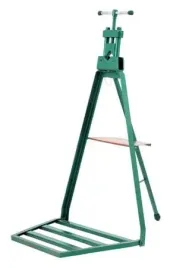 kuznia-imadlo-hydrauliczne-do-rur-ze-stojakiem