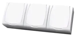 madera-bialy-n-t-gniazdo-potrojne-z-uziemieniem-3x2p-z-ip44-klapka-biala