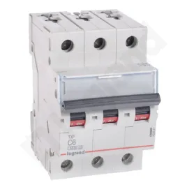wylacznik-nadpradowy-3p-c-6a-6ka-ac-s303-tx3-legrand-403541