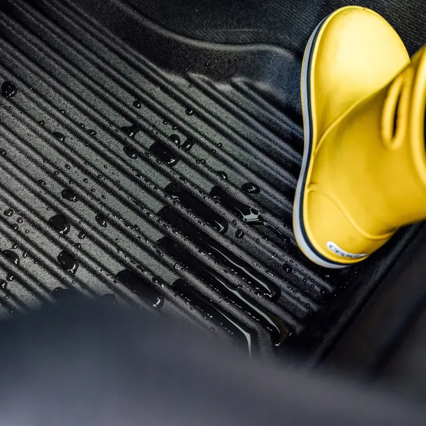 dywaniki-gumowe-korytka-no-77-opel-adam-2012-2019-hatchback-producent-frogum