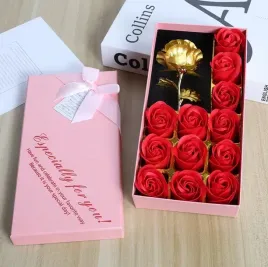 roze-kwiaty-mydlane-czerwone-12-roz-prezent-walentynki-urodziny-flowerbox