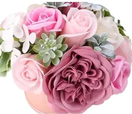 roze-kwiaty-mydlane-bukiet-prezent-imieniny-i-urodziny-flowerbox-na-slub