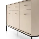 komoda-4-rosa-bez-piaskowy-kolor-mebla-odcienie-bezu