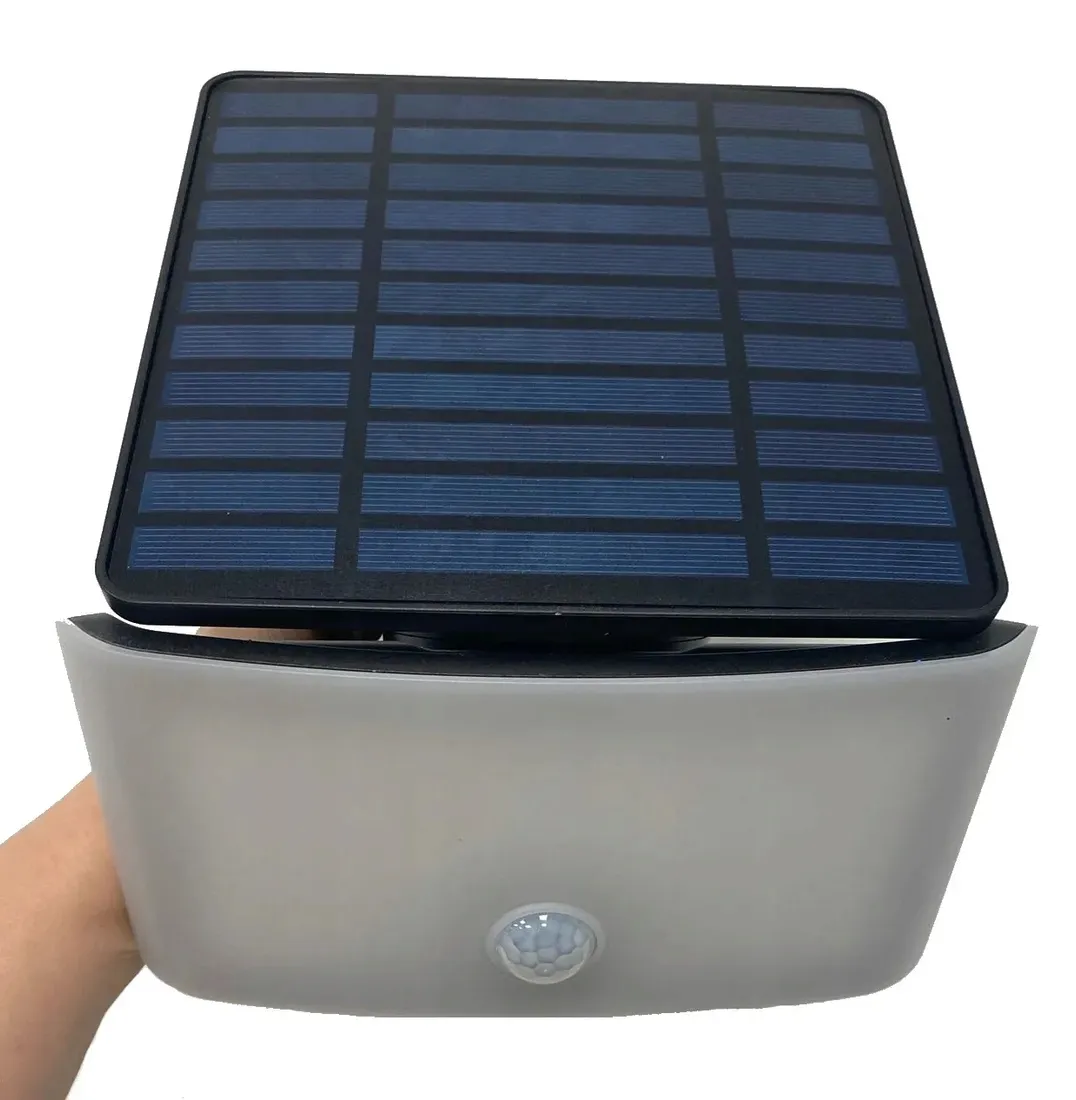naswietlacz-solarny-led-sn-2-regulowany-panel