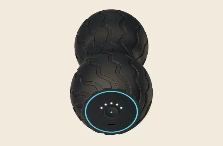 masazer-roller-therabody-waveduo-czarny-stan-nowy-zasilanie-akumulatorowe