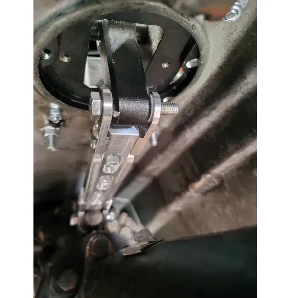 wodzik-ciegno-regulowany-skrzyni-biegow-bmw-e30-e36-e46-e92-e90-e82-swap-12-rodzaj-skrzyni-manualna