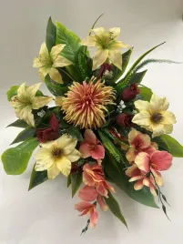 kompozycja-kwiaty-na-grob-cmentarz-bukiet-doniczka-sztuczne-kwiaty