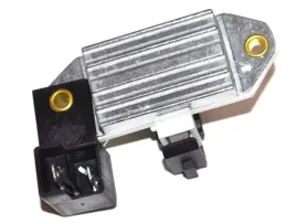 regulator-napiecia-fiat