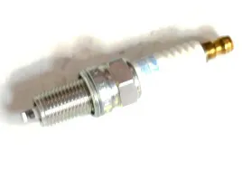 swieca-zaplonowa-fiat-stilo-01-1-4-16v