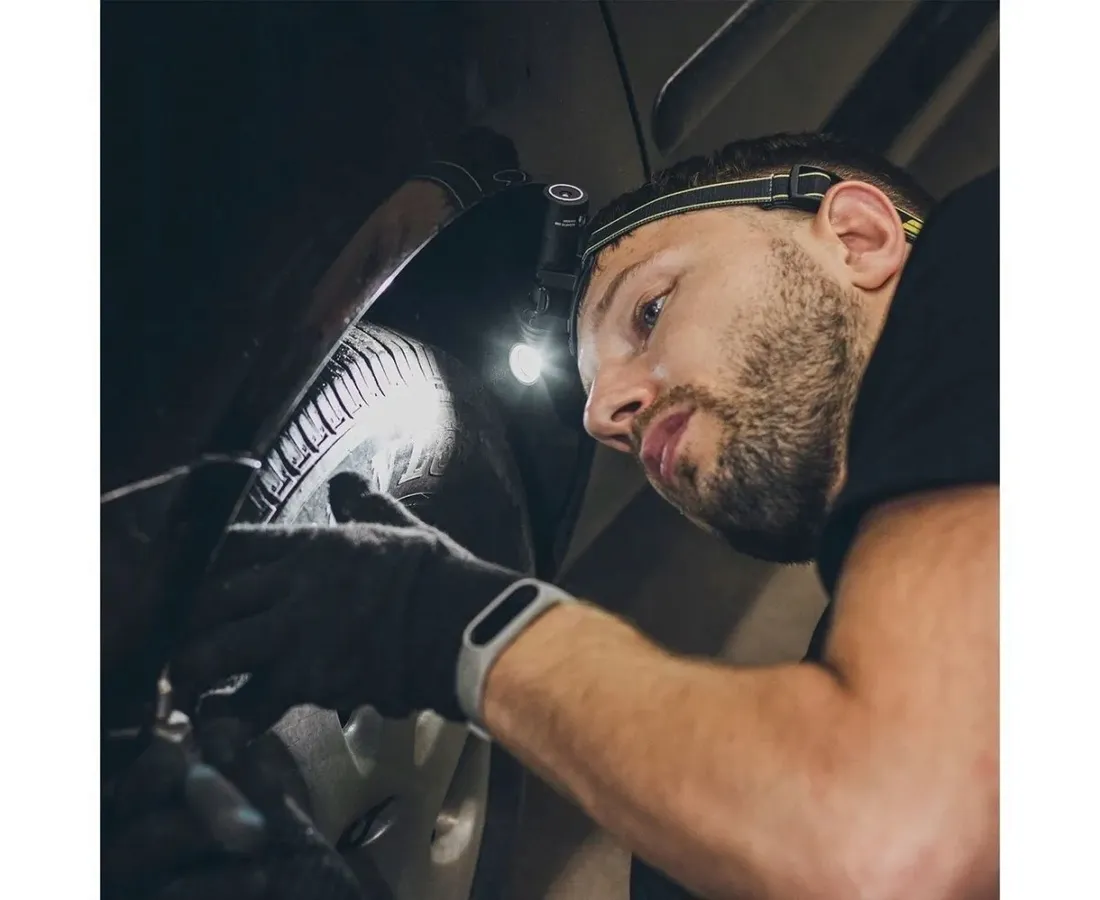 latarka-armytek-wizard-c2-pro-magnet-usb-white-3w1