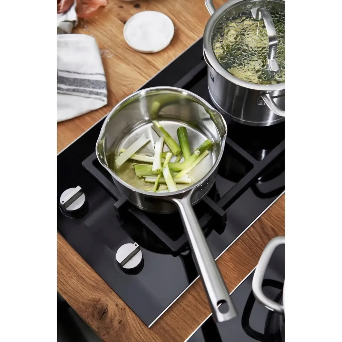 zestaw-4-garnkow-trueflow-zwilling-stan-nowy