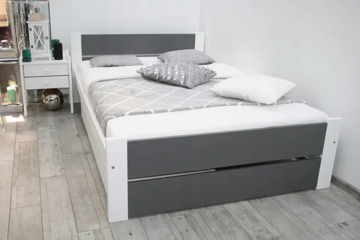 lozko-drewniane-lea-120x200-biale-szare-stelaz-materac-piankowy-stan-nowy-szerokosc-mebla-128-cm