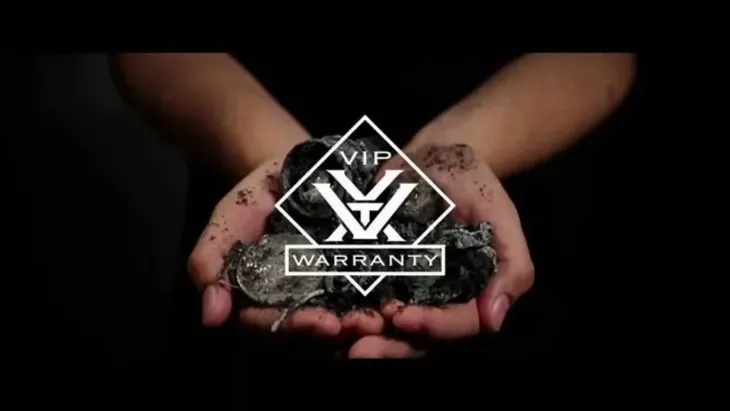 lornetka-vortex-diamondback-hd-10x28-cechy-dodatkowe-lornetka-wodoodporna-wypelniona-argonem