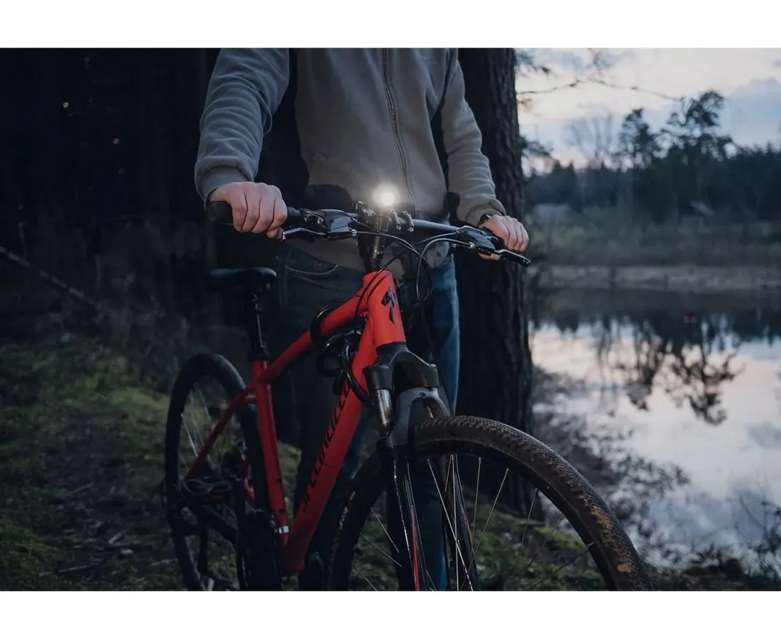 latarka-armytek-wizard-c2-wg-magnet-usb-warm-stan-nowy