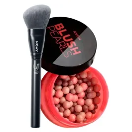 avon-zestaw-do-twarzy-roz-w-perelkach-medium-skosny-pedzel-do-konturowania