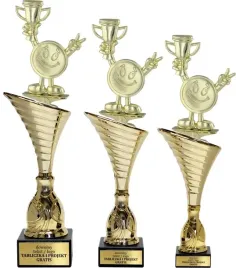 piekny-zloty-komplet-puchar-z-figurka-uniwersalny-38-35-34-grawerki-gratis