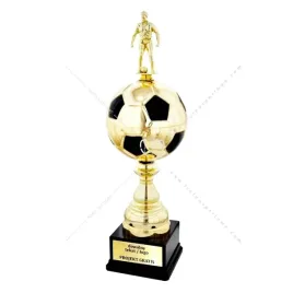 pilkarski-zloto-czarny-puchar-61-cm-grawer