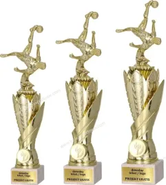 zloty-komplet-pucharow-pilka-nozna-37-34-31-cm-grawerki-gratis