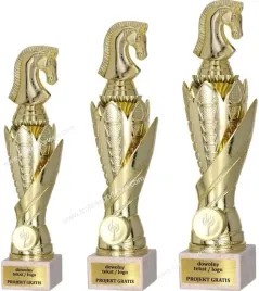 zloty-komplet-pucharow-szachy-31-28-25-cm-grawerki-gratis