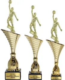 piekny-zloty-komplet-puchar-z-figurka-koszykowka-38-35-34-grawerki-gratis