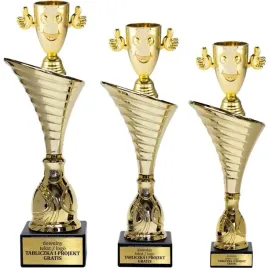 zloty-komplet-pucharow-dzien-dziecka-dzieci-31-28-27-cm-grawerki-gratis