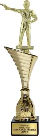 piekny-zloty-puchar-z-figurka-strzelectwo-bron-krotka-35-cm-grawer-gratis