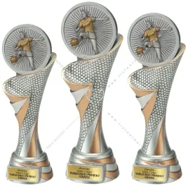 komplet-figurek-przestrzennych-3d-pilka-nozna-kobiet-26-24-22-cm-tabliczki