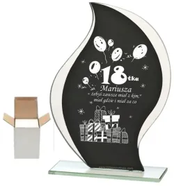 elegancka-czarna-statuetka-szklana-z-bialym-grawerem-17-cm